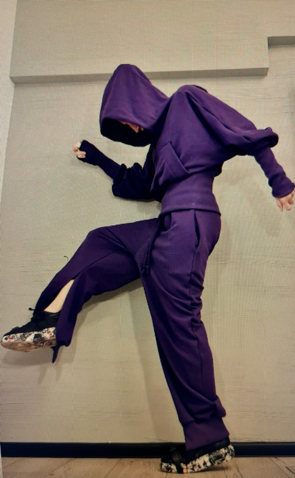 HOODED SWEATSUIT