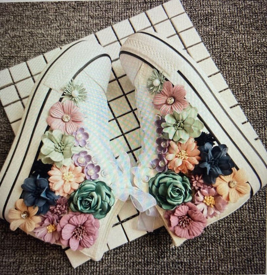 Flower Tennis Shoes White and Black